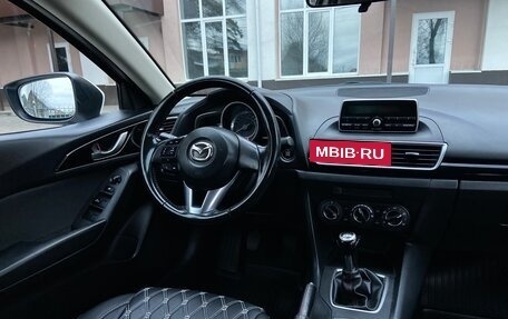 Mazda 3, 2015 год, 1 350 000 рублей, 32 фотография