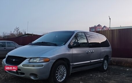 Chrysler Town & Country III, 2000 год, 444 444 рублей, 2 фотография