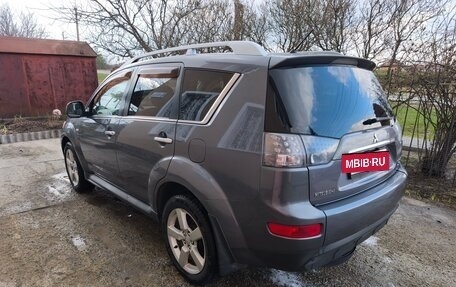 Mitsubishi Outlander III рестайлинг 3, 2008 год, 880 000 рублей, 6 фотография