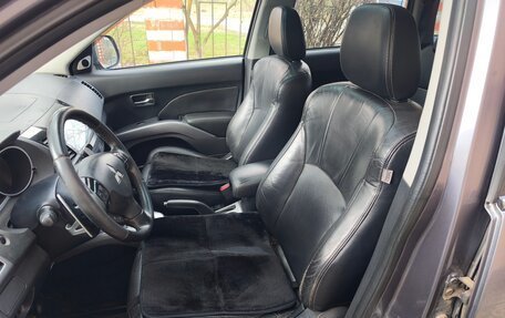 Mitsubishi Outlander III рестайлинг 3, 2008 год, 880 000 рублей, 16 фотография