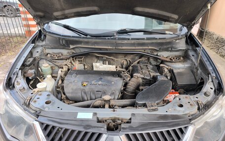 Mitsubishi Outlander III рестайлинг 3, 2008 год, 880 000 рублей, 17 фотография