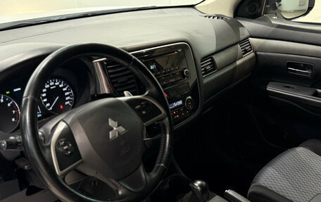 Mitsubishi Outlander III рестайлинг 3, 2012 год, 1 270 000 рублей, 8 фотография
