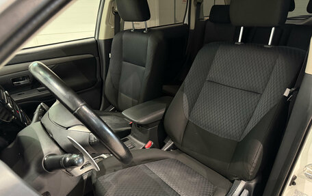 Mitsubishi Outlander III рестайлинг 3, 2012 год, 1 270 000 рублей, 9 фотография
