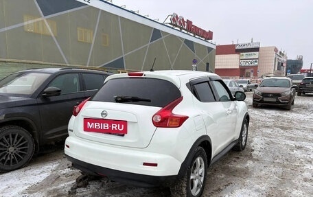 Nissan Juke II, 2014 год, 900 000 рублей, 5 фотография