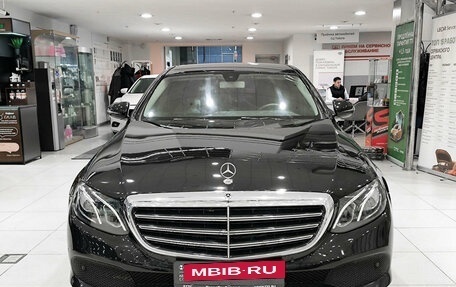 Mercedes-Benz E-Класс, 2017 год, 2 450 000 рублей, 2 фотография