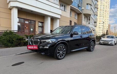 BMW X5, 2019 год, 5 990 000 рублей, 3 фотография