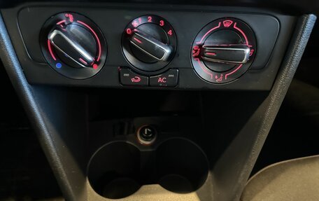 Volkswagen Polo VI (EU Market), 2012 год, 690 000 рублей, 15 фотография