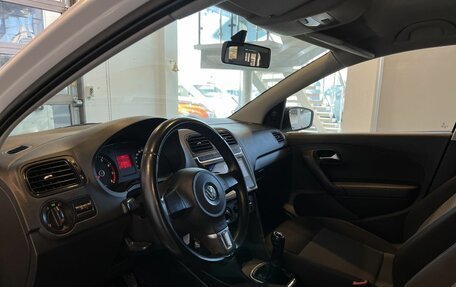 Volkswagen Polo VI (EU Market), 2012 год, 690 000 рублей, 23 фотография