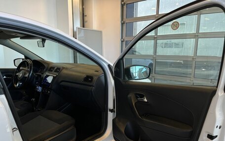 Volkswagen Polo VI (EU Market), 2012 год, 690 000 рублей, 27 фотография