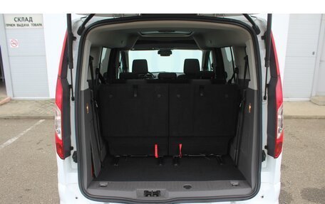 Ford Tourneo Connect II рестайлинг, 2018 год, 1 680 000 рублей, 15 фотография