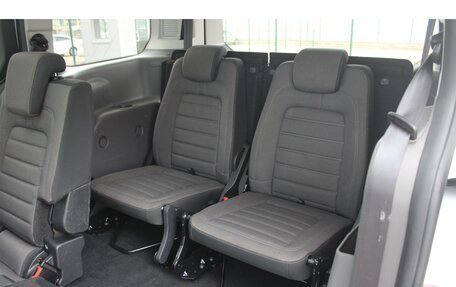 Ford Tourneo Connect II рестайлинг, 2018 год, 1 680 000 рублей, 14 фотография