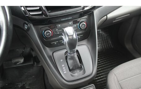 Ford Tourneo Connect II рестайлинг, 2018 год, 1 680 000 рублей, 20 фотография