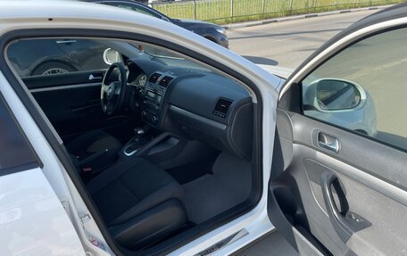 Volkswagen Jetta VI, 2010 год, 850 000 рублей, 13 фотография