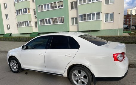 Volkswagen Jetta VI, 2010 год, 850 000 рублей, 5 фотография
