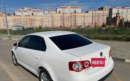 Volkswagen Jetta VI, 2010 год, 850 000 рублей, 7 фотография