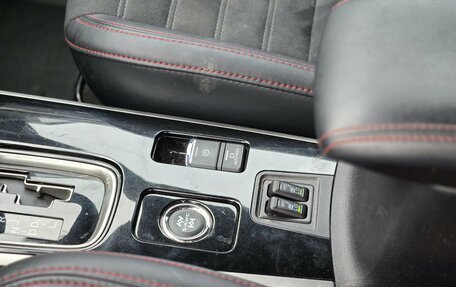 Mitsubishi Outlander III рестайлинг 3, 2022 год, 2 999 000 рублей, 14 фотография