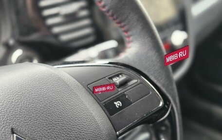 Mitsubishi Outlander III рестайлинг 3, 2022 год, 2 999 000 рублей, 16 фотография