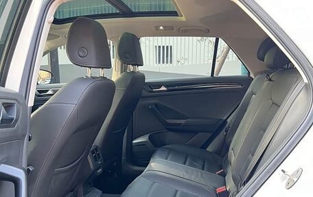 Volkswagen T-Roc I, 2022 год, 1 630 000 рублей, 10 фотография
