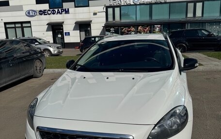 Volvo V40 Cross Country I, 2014 год, 1 000 000 рублей, 1 фотография