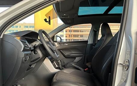 Volkswagen T-Cross I, 2022 год, 1 550 000 рублей, 6 фотография