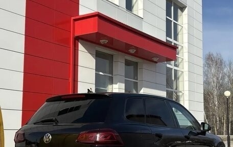 Volkswagen Touareg III, 2011 год, 1 980 000 рублей, 4 фотография