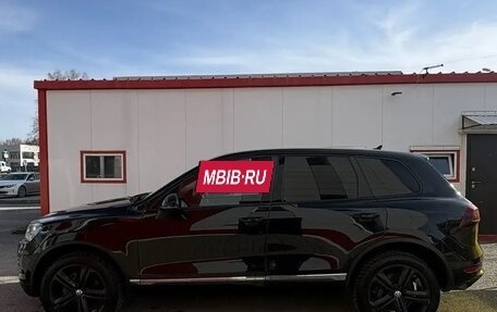 Volkswagen Touareg III, 2011 год, 1 980 000 рублей, 3 фотография