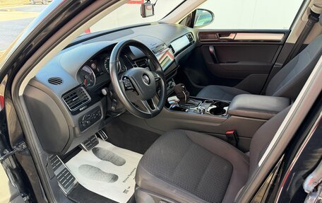 Volkswagen Touareg III, 2011 год, 1 980 000 рублей, 18 фотография