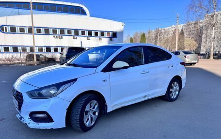 Hyundai Solaris II рестайлинг, 2017 год, 570 000 рублей, 3 фотография