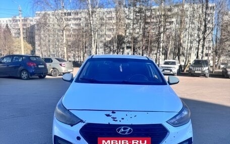 Hyundai Solaris II рестайлинг, 2017 год, 570 000 рублей, 2 фотография