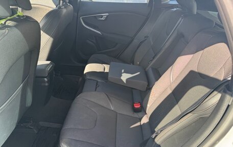 Volvo V40 Cross Country I, 2014 год, 1 000 000 рублей, 9 фотография