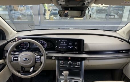 KIA Carnival, 2021 год, 3 999 000 рублей, 11 фотография