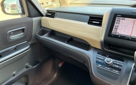 Honda Freed II, 2017 год, 1 240 000 рублей, 20 фотография