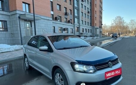 Volkswagen Polo VI (EU Market), 2011 год, 710 000 рублей, 2 фотография