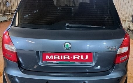 Skoda Fabia II, 2011 год, 810 000 рублей, 1 фотография