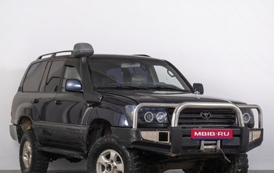 Toyota Land Cruiser 100 рестайлинг 2, 2002 год, 2 499 000 рублей, 1 фотография