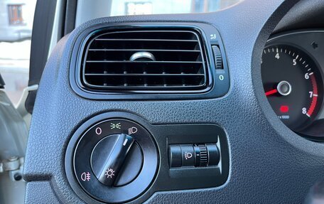 Volkswagen Polo VI (EU Market), 2011 год, 710 000 рублей, 13 фотография