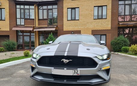 Ford Mustang VI рестайлинг, 2019 год, 3 200 000 рублей, 3 фотография