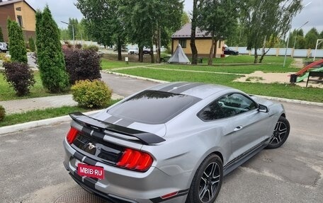 Ford Mustang VI рестайлинг, 2019 год, 3 200 000 рублей, 2 фотография