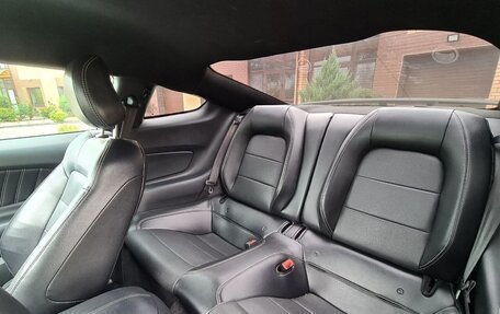 Ford Mustang VI рестайлинг, 2019 год, 3 200 000 рублей, 10 фотография