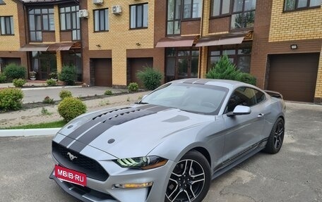Ford Mustang VI рестайлинг, 2019 год, 3 200 000 рублей, 4 фотография
