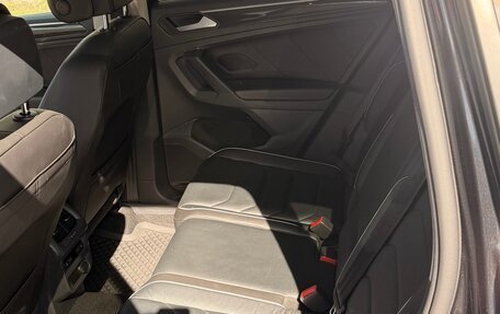 Volkswagen Tiguan II, 2021 год, 2 900 000 рублей, 11 фотография