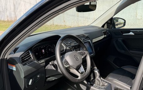 Volkswagen Tiguan II, 2021 год, 2 900 000 рублей, 9 фотография