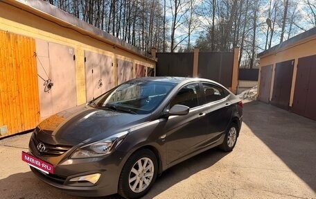 Hyundai Solaris II рестайлинг, 2015 год, 1 350 000 рублей, 3 фотография