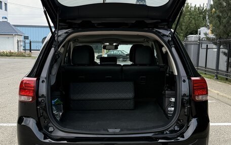 Mitsubishi Outlander III рестайлинг 3, 2018 год, 2 000 000 рублей, 7 фотография