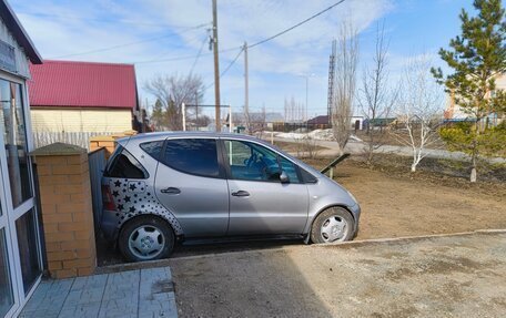 Mercedes-Benz A-Класс, 1998 год, 220 000 рублей, 2 фотография