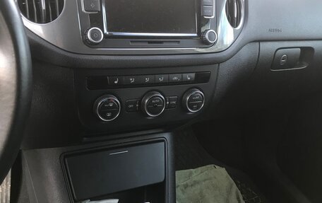 Volkswagen Tiguan I, 2015 год, 2 373 000 рублей, 8 фотография