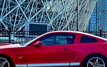 Ford Mustang VI рестайлинг, 2006 год, 5 000 000 рублей, 2 фотография