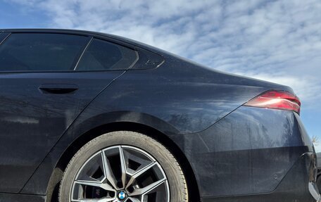 BMW 5 серия, 2024 год, 8 150 000 рублей, 13 фотография