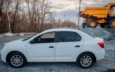 Renault Logan II, 2018 год, 650 000 рублей, 5 фотография