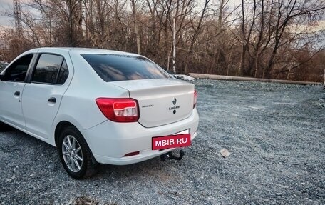 Renault Logan II, 2018 год, 650 000 рублей, 4 фотография